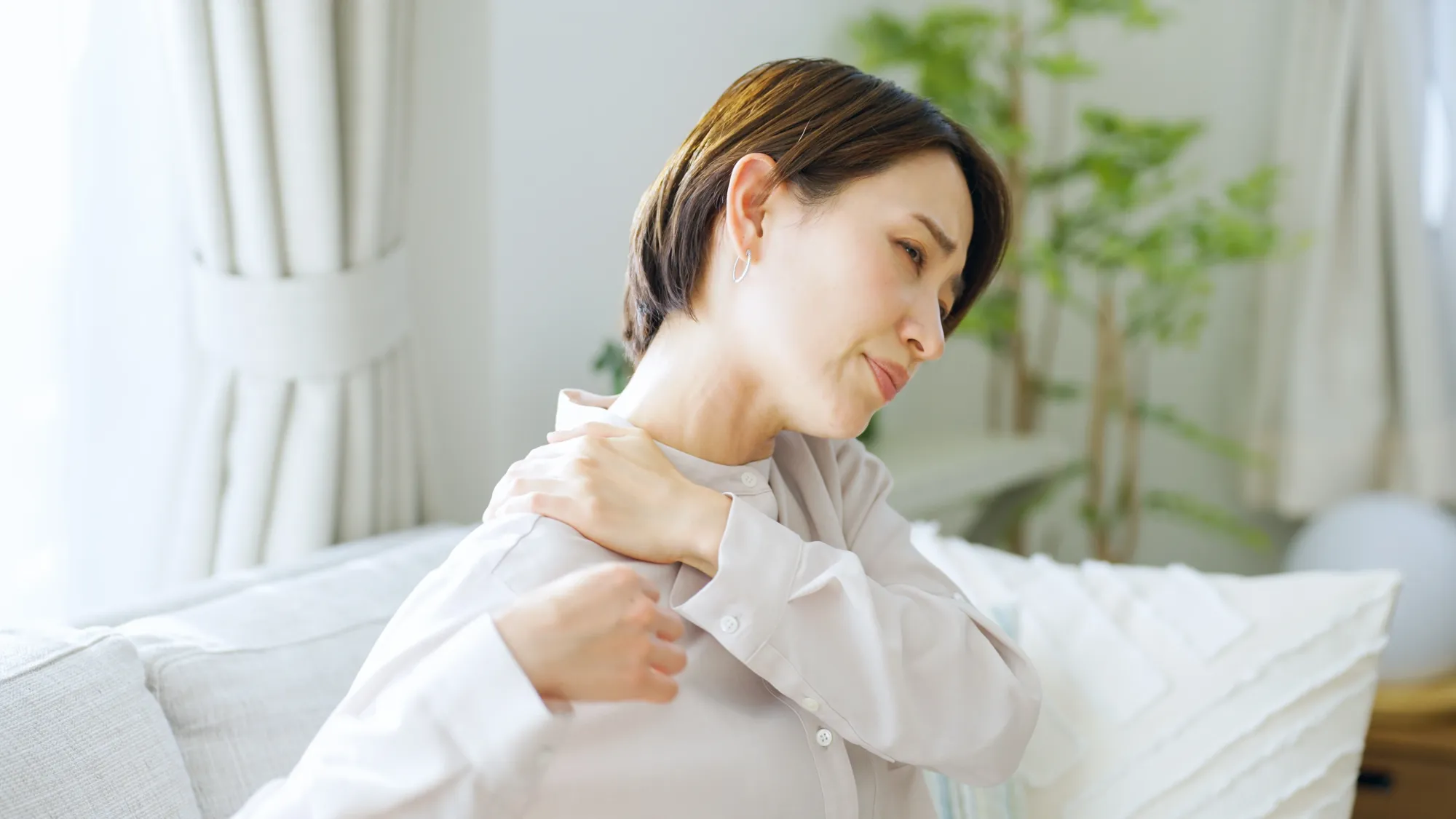 patient with a SLAP tear in the shoulder.